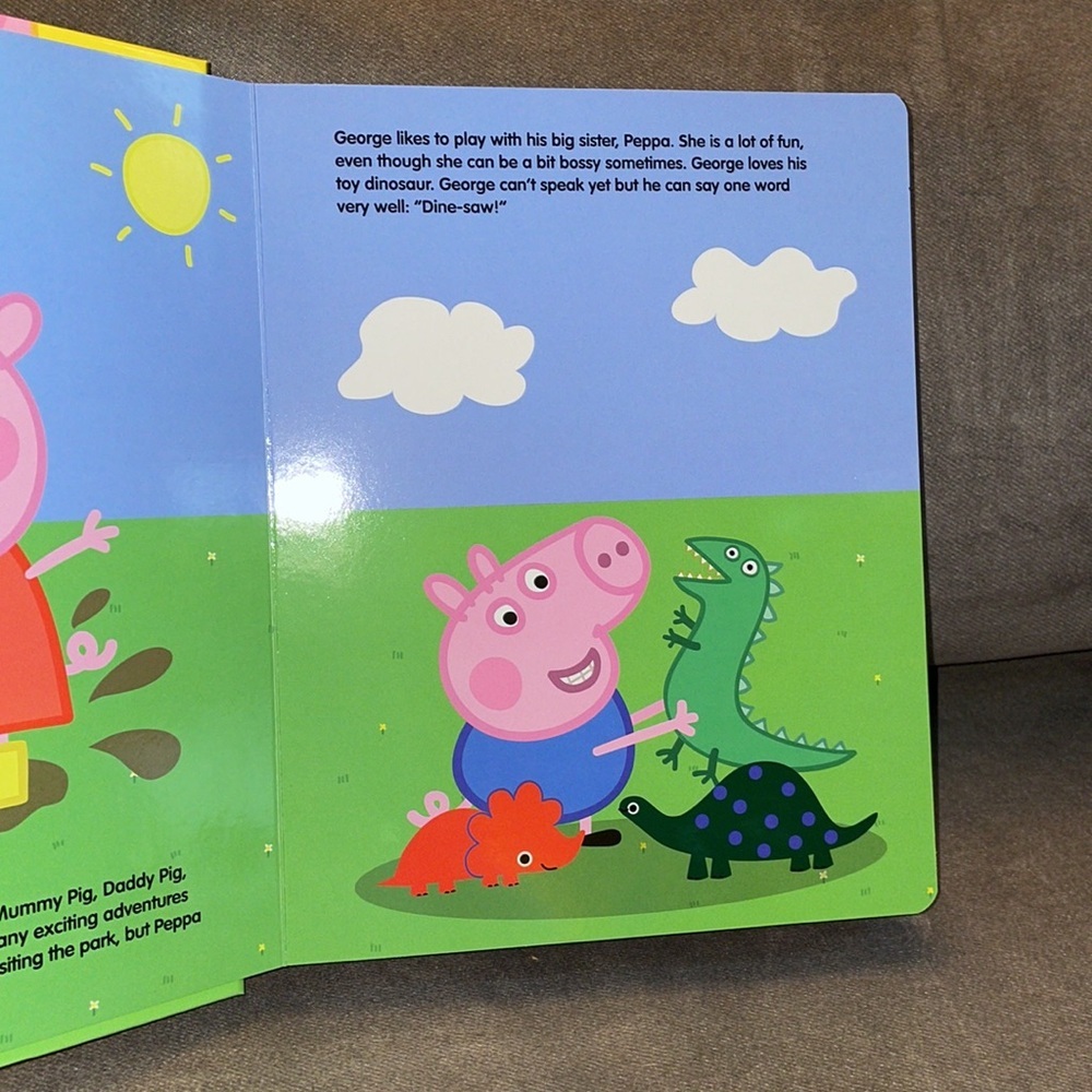 Peppa Pig Book & 10 figurines & playmat.​ - Picture 3 of 4